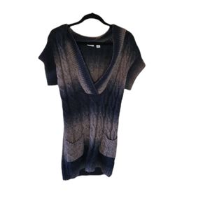 Cato short sleeved ombre blue & tan sweater .